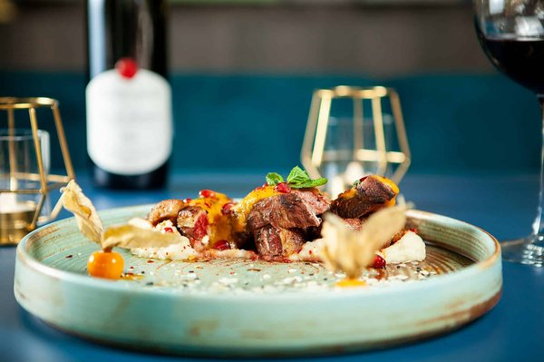 Comment découvrir les traditions culinaires des villages côtiers de Sicile?